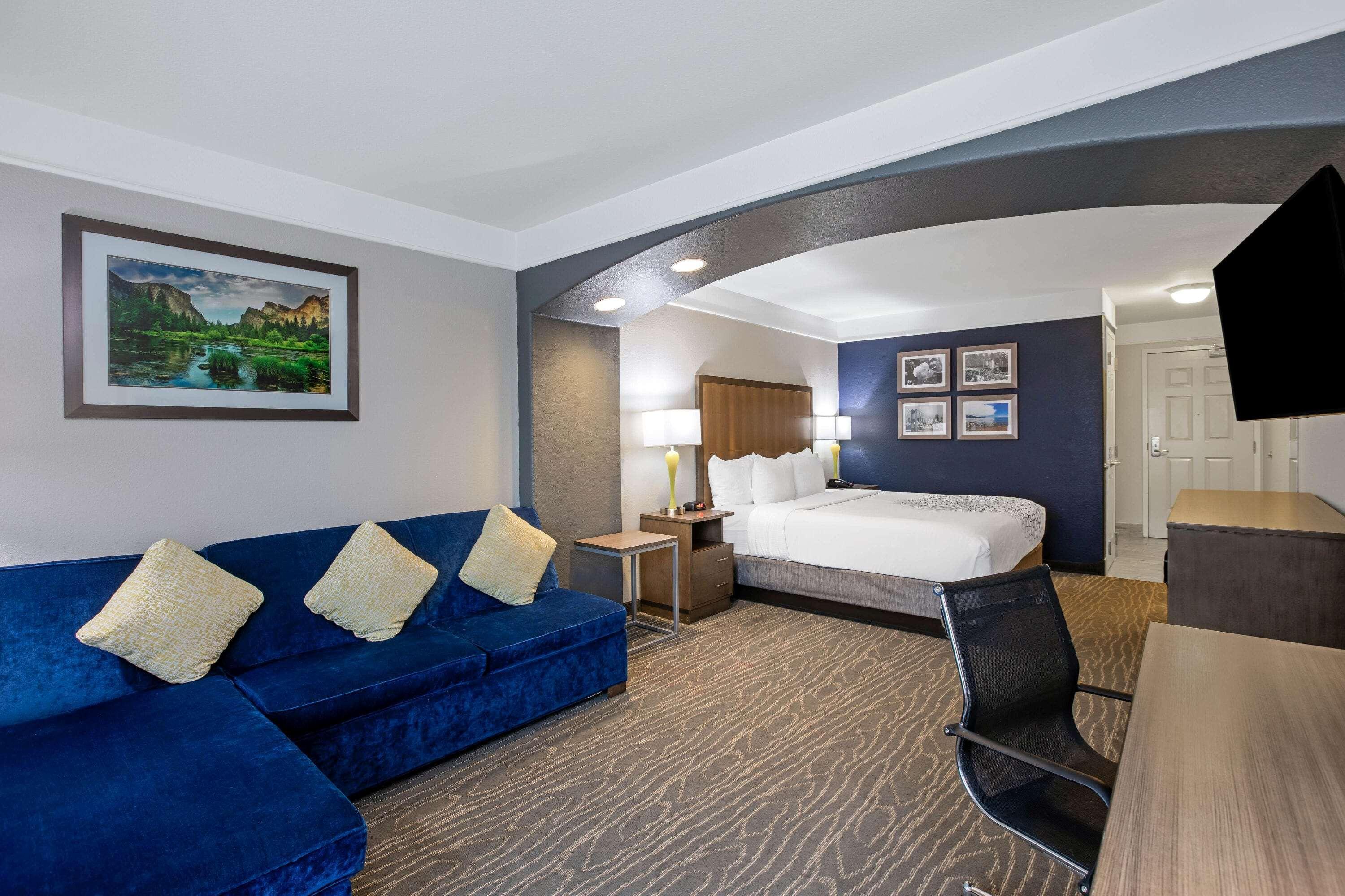 La Quinta By Wyndham Manteca - Ripon Hotel Exterior photo